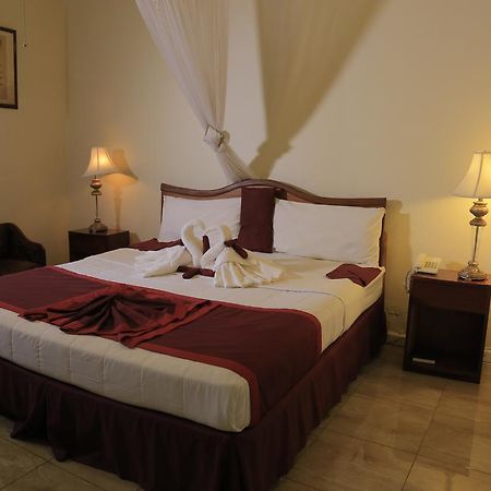 Executive Airport Hotel Entebbe Exterior foto
